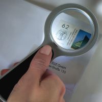 Vorschau: Lupe mit LED Licht Vorschau: Lupe mit LED Licht