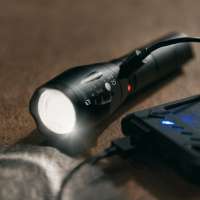 Vorschau: Schwarzwolf outdoor® DELGADA wiederaufladbare CREE T6 Taschenlampe Vorschau: Schwarzwolf outdoor® DELGADA wiederaufladbare CREE T6 Taschenlampe