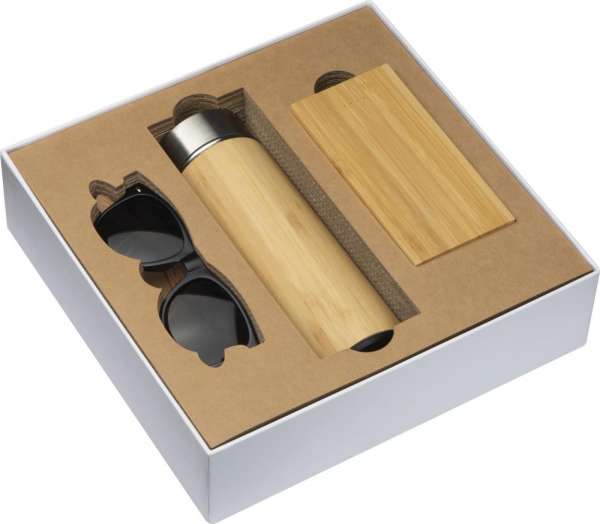 Geschenkset bestehend aus Powerbank, Thermobecher und Sonnenbrille