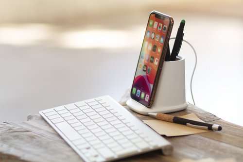 Multicharge Multifunktionaler Stifteköcher