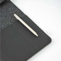 Vorschau: Recycled Felt & Apple Leather Laptop Sleeve 14" Vorschau: Recycled Felt & Apple Leather Laptop Sleeve 14"