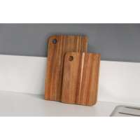 Vorschau: Schneidbrett "Acacia" 32x20 cm Vorschau: Schneidbrett "Acacia" 32x20 cm