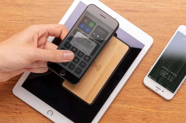 FSC® & RCS Rplastic 8.000mAh Wireless Powerbank