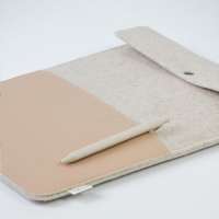 Vorschau: Recycled Felt & Apple Leather Laptop Sleeve Plus 16" Vorschau: Recycled Felt & Apple Leather Laptop Sleeve Plus 16"