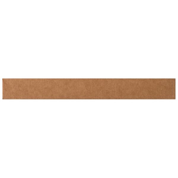 Käseset mit Holzbrettchen und Käsemesser