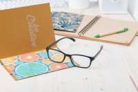 Vorschau: Dioptry Mail Eco Postkarte mit Brillenreinigungstuch Vorschau: Dioptry Mail Eco Postkarte mit Brillenreinigungstuch