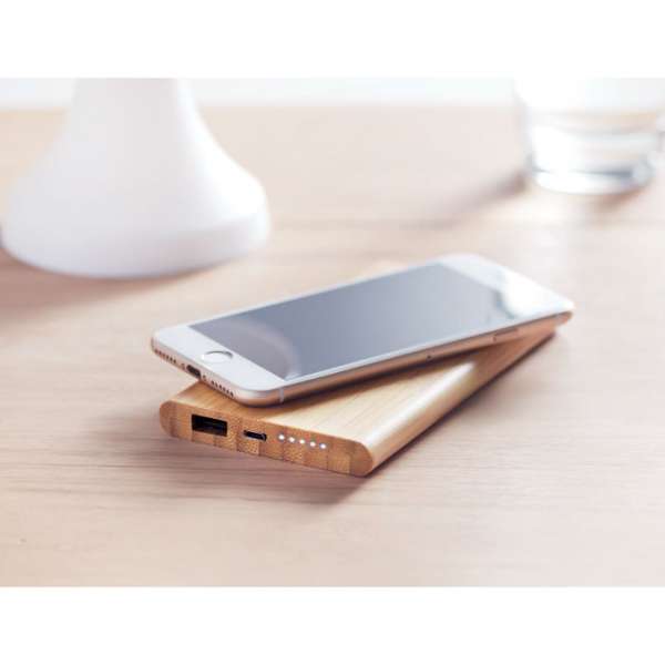 ARENA Induktive Powerbank Bambus