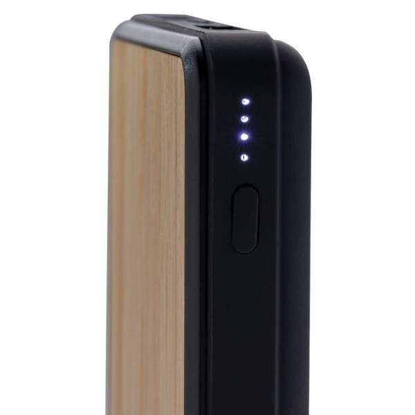 FSC® & RCS Rplastic 8.000mAh Wireless Powerbank