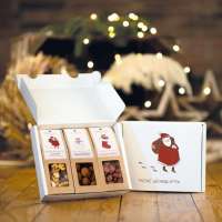 3 Weihnachts-Snacks im weißen Geschenkkarton